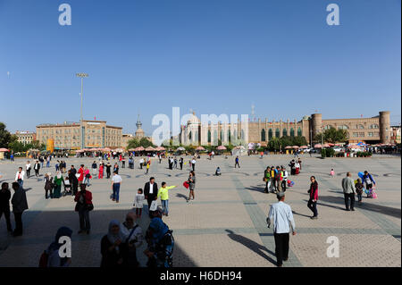 Kashgar, Kashgar, China. 4. Oktober 2016. Kashgar, CHINA-4. Oktober 2016: (nur zur redaktionellen Verwendung. CHINA HERAUS). Kashgar ist eine Oasenstadt im Nordwesten Chinas Xinjiang Uygur Autonome Region, in der Nähe der Grenze zu Kirgisistan, Tadschikistan, Afghanistan und Pakistan. Mit einer Bevölkerung von mehr als 500.000 Kashgar hat eine reiche Geschichte von mehr als 2.000 Jahren und diente als Handelsposten und strategisch wichtige Stadt an der Seidenstraße zwischen China, dem Nahen Osten und Europa. © SIPA Asien/ZUMA Draht/Alamy Live-Nachrichten Stockfoto