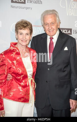 Beverly Hills, ca, USA. 27. Oktober 2016. kommt an der UCLA Abteilung der Neurochirurgie visionäre Ball 2016 im Theater im Beverly Wilshire Hotel, Beverly Hills, CA Credit: The Foto Zugang/Alamy Live News Stockfoto