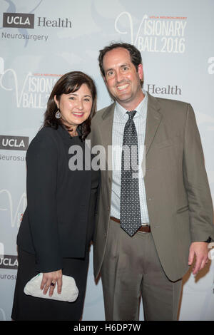 Beverly Hills, ca, USA. 27. Oktober 2016. kommt an der UCLA Abteilung der Neurochirurgie visionäre Ball 2016 im Theater im Beverly Wilshire Hotel, Beverly Hills, CA Credit: The Foto Zugang/Alamy Live News Stockfoto