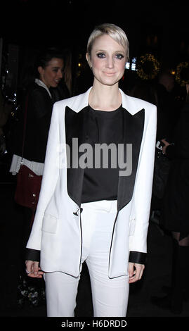 New York, USA. 17. November 2016. NEW YORK, NY November 17:Andrea Riseborough im Focus Features A Comcast Unternehmen stellt New Yorker Premiere von nachtaktiven Tieren im Paris Theatre in New York City.November 17, 2016. Kredit: RW / MediaPunch Credit: MediaPunch Inc/Alamy Live-Nachrichten Stockfoto