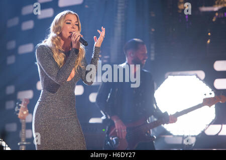 LeAnn Rimes während der Dreharbeiten zu the Graham Norton Show in den Londoner Studios, Südlondon, am Freitag Abend auf BBC One ausgestrahlt werden. Stockfoto