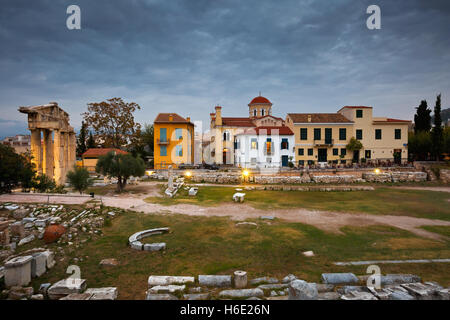 Alte Ruinen in Stadt von Athen. Stockfoto