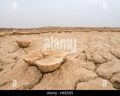 Mineralische Formationen rund um den Schwefel See Dallol, Danakil-Senke, Äthiopien. Stockfoto