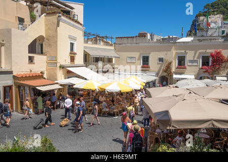 Piazza Umberto I auf der Insel Capri, Italien. Stockfoto