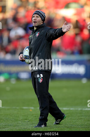 Leicester Tigers Trainer Aaron Mauger während der European Champions Cup, einem Pool, passen an der Welford Road, Leicester. Stockfoto