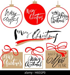 Vintage Frohe Weihnachten und Happy New Year handgezeichneten kalligraphische und typografische Beschriftungen festlegen. Dekorationen-Elemente, Symbole, Icons, Bilder, Ornamente und Bänder, gesetzt. Stock Vektor