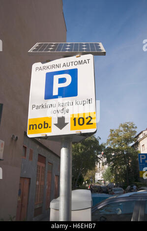 Europa, Kroatien, Zagreb, Nova Cesta, solar powered Parkuhr Stockfoto