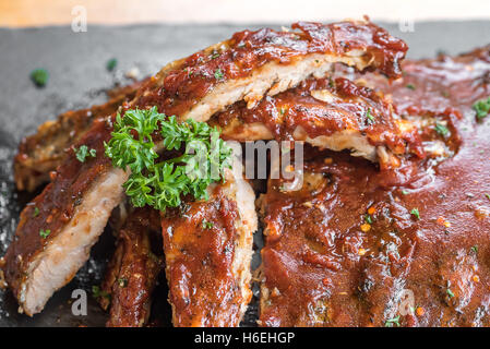 Gegrillte gegrilltes Schweinefleisch Baby Back Ribs, Nahaufnahme Stockfoto