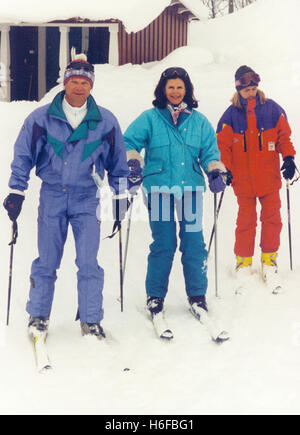 KÖNIGLICHE Familie am schwedischen Alpen Storlien für ihre östlichen Urlaub zum Skifahren und entspannen in der Natur 1996 Stockfoto