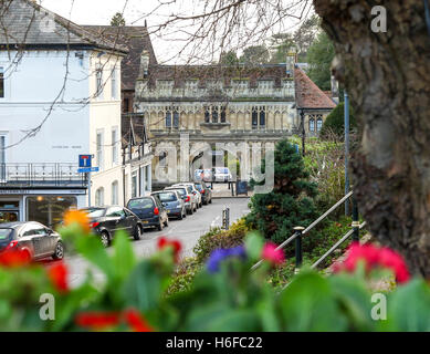 Das Malvern-Museum befindet sich in der Abbey Gateway, das ehemalige Tor zur Great Malvern Priory Worcestershire England UK Stockfoto