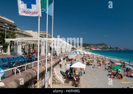 Promenade und Strand, Nizza, Côte d ' Azur, Provence, Frankreich, Europa Stockfoto