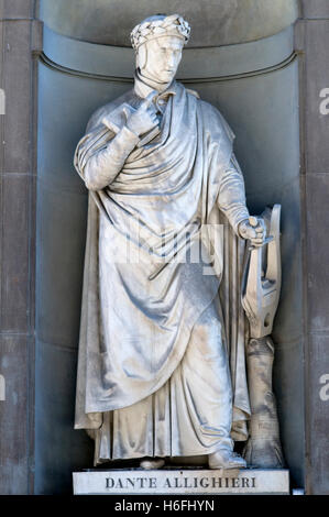 Statue von Dante Allighieri, Uffizien Kunstmuseum Galleria Degli Uffici, Florenz, Toskana, Italien, Europa Stockfoto