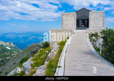 Das Mausoleum von Njegos auf der Oberseite der Lovcen Berg, Montenegro. Stockfoto