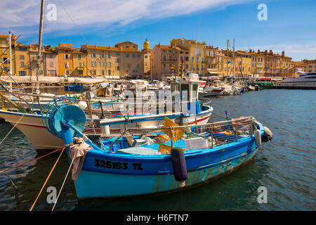 Angelboote/Fischerboote im Hafen, Marina, alten Hafen. Dorf von Saint Tropez. Departement Var, Provence-Alpes-Cote d ' Azur. Französisch Stockfoto