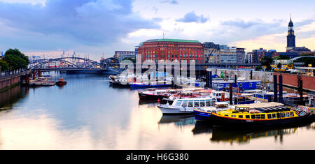 Binnenhafen in der alten Stadt Hamburg, Hamburg, Deutschland Stockfoto