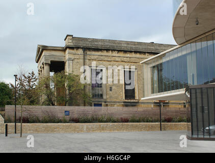 Alten Frevd Cafébar neben neuen Blavatnik School of Government der Universität Oxford in der Walton Street Stockfoto