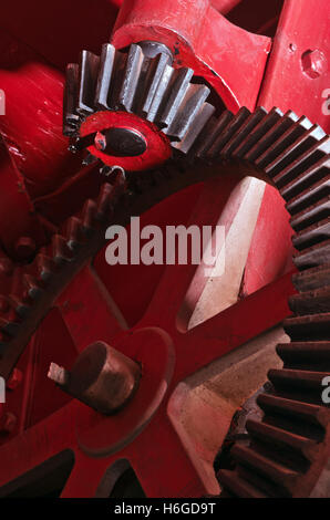 Closeup auf Machanical Zahnräder und alten industriellen Maschinenteilen Stockfoto