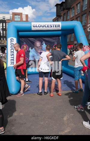 Beach Rugby-Wochenende in Gloucester Docks, Südengland Stockfoto