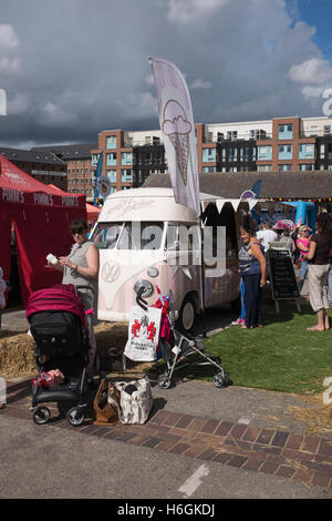 Beach Rugby-Wochenende in Gloucester Docks, Südengland Stockfoto