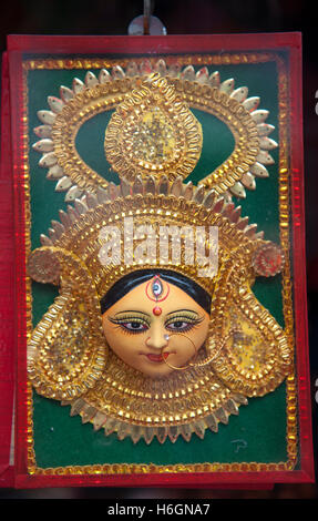 Markt der hinduistischen Puja Devotionalien an Kali Tempel Kali Ghat West Bengal Kolkata Indien. Stockfoto