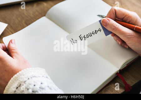 Keine Ausreden Geld niedrige Konzept Stockfoto