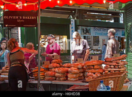 Bäckerei-Stall im Borough Market in Southwark in der Nähe von London Bridge Stockfoto