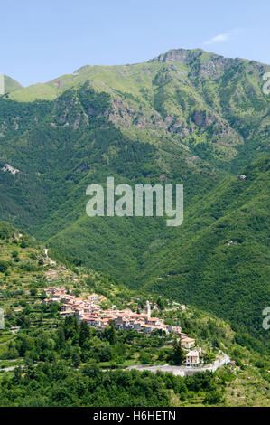 Bergdorf Corte im zentralen ligurischen Alpen Naturpark, Ligurien, Italien, Europa Stockfoto