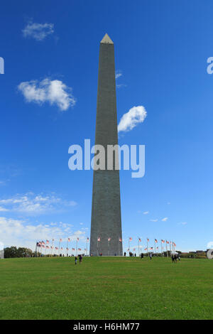 Ein Foto des Washington Monument in Washington DC. Es war an einem kalten, aber sonnigen Tag im Herbst (Herbst) genommen. Stockfoto