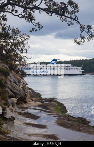 Fähre auf dem Weg von Vancouver Island, um die Stadt Vancouver Stockfoto