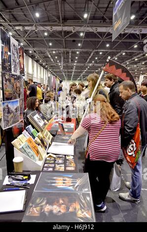 London, UK. 29. Oktober 2016. Pressemitteilungen ab dem zweiten Tag des MCM London Comic Con 2016 bei ExCel in London Credit: Marcin Libera/Alamy Live News Stockfoto