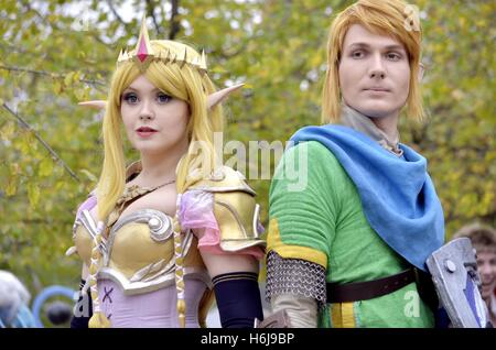 London, UK. 29. Oktober 2016. Pressemitteilungen ab dem zweiten Tag des MCM London Comic Con 2016 bei ExCel in London Credit: Marcin Libera/Alamy Live News Stockfoto