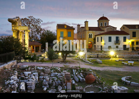 Alte Ruinen in Stadt von Athen. Stockfoto