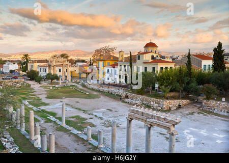 Alte Ruinen in Stadt von Athen. Stockfoto