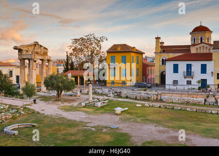 Alte Ruinen in Stadt von Athen. Stockfoto