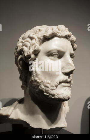 Marmorbüste von Kaiser Hadrian Palazzo Massimo Alle Terme, Rom Italien Stockfoto