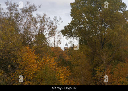 Glasgow Kelvingrove Park enthält die Universität und das Museum in den Park West end Lord Roberts, Victoria-Kreuz Stockfoto