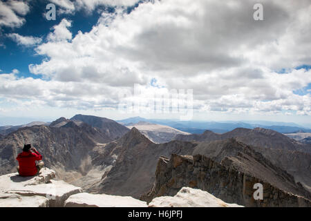 Wandern Mt. Whitney, der höchste Punkt von Kalifornien Stockfoto