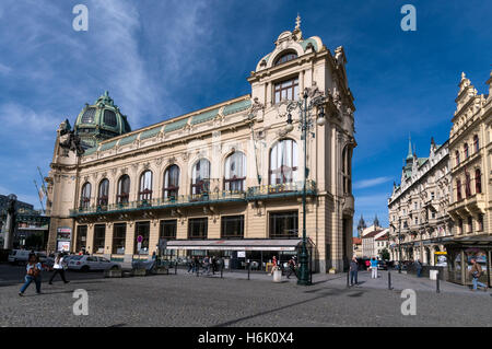 Ein Teil des Jugendstilgebäudes, das Gemeindehaus in Prag, Tschechische Republik. Das Gemeindehaus ist ein Bürgerhaus besteht Stockfoto
