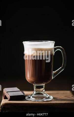 Irische traditionelle Kaffee mit Alkohol Stockfoto