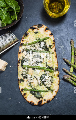 gesunde Pizza mit alternativen Zutaten für Vegetarier Stockfoto