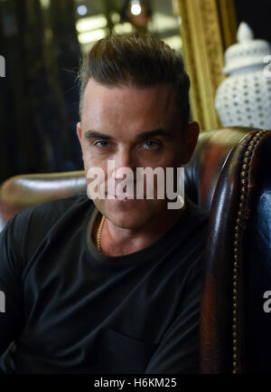 Berlin, Deutschland. 26. September 2016. Britischer Sänger Robbie Williams in Berlin, Deutschland, 26. September 2016. Foto: BRITTA PEDERSEN/Dpa/Alamy Live News Stockfoto