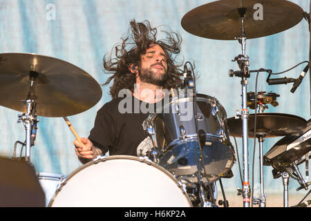 New Orleans, Louisiana, USA. 30. Oktober 2016. CREIGHTON BARRETT von Band of Horses tritt bei der Voodoo Music Arts Experience in New Orleans, Louisiana Credit: Daniel DeSlover/ZUMA Draht/Alamy Live News Stockfoto