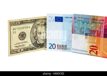 Banknoten von 20 Dollar, Euro und Schweizer Franken isoliert auf weißem Hintergrund mit Beschneidungspfad Stockfoto