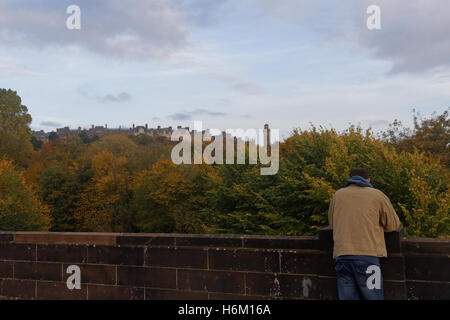 Glasgow Kelvingrove Park enthält die Universität und das Museum in der Parkanlage des wohlhabenden Westend der Stadt Stockfoto