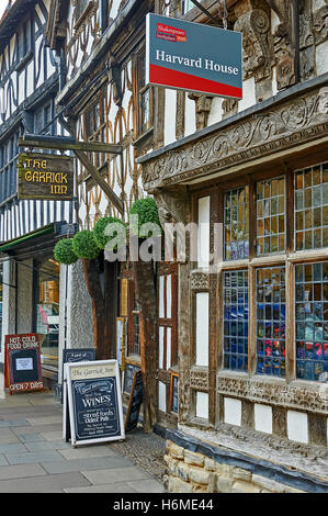 Harvard-Haus im Zentrum von Stratford-upon-Avon ist ein beliebtes touristisches hält vor allem mit jenen aus den Vereinigten Staaten Stockfoto