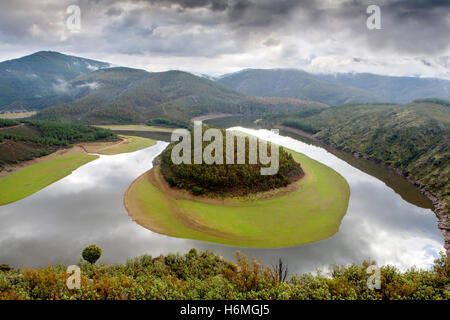 Schöne Landschaft von einem Mäander befindet sich in der Extremadura in Zentralspanien Stockfoto