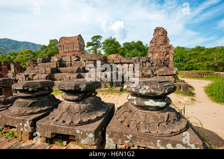 Antiken Tempelruinen von Gruppe B My Son Heiligtum, Quang Nam Provinz, Vietnam. Stockfoto