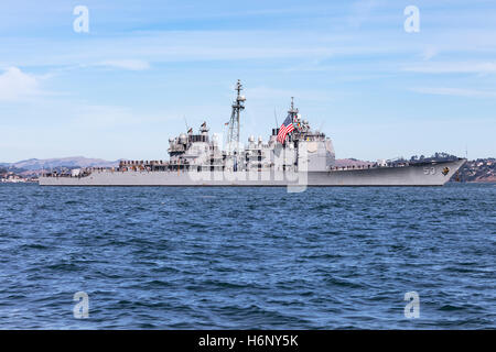 Vereinigte Staaten Marine Lenkflugkörper Zerstörer USS John Paul Jones (DDG-53) an der San Francisco Bay Stockfoto