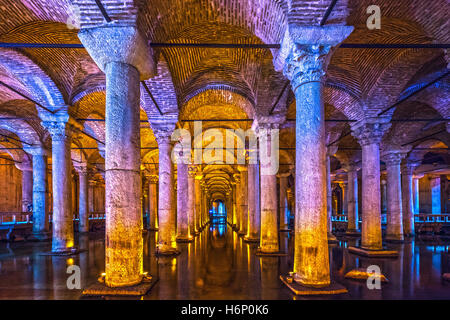 Die Basilika Zisterne (Yerebatan), Istanbul, Türkei. Stockfoto