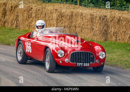 1950 Ferrari 166 MM Barchetta mit Fahrer Sally Mason-Styrron auf die 2016 Goodwood Festival of Speed, Sussex, UK. Stockfoto